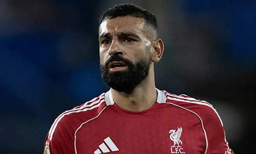 ليفربول ينهي سلسلة هزائمه التي استمرت لأربع مباريات بفوزه على أستون فيلا.